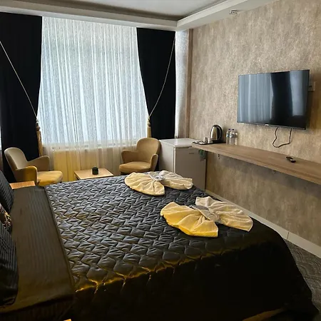 Hotel Cankaya 3*